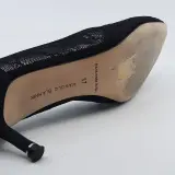 Paar hakken, maat 37, Manolo Blahnik – foto 8 – kavel bij Domeinen Roerende Zaken, Groningen