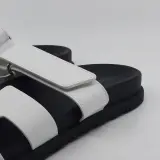 Paar sandalen, Hermès, R011222100Z 385 2411 – foto 5 – kavel bij Domeinen Roerende Zaken, Groningen
