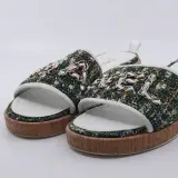 Paar slippers, maat 37, Chanel – foto 2 – kavel bij Domeinen Roerende Zaken, Groningen