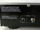 Rotel RT-12 DAB+/FM-Tuner en Netwerk-Audiostreamer (Zilver) – foto 3 – kavel bij De Kringwinkel, Heverlee