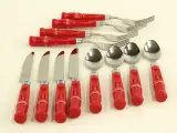Vintage Coca-Cola set – 7 glazen, ijsemmer/koeler & 12-delig bestek met flesvormige handgrepen – foto 6 – kavel bij De Kringwinkel, Antwerpen