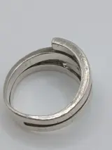 Zilveren ring met spiraalvorm en 925 keurmerk – foto 3 – kavel bij De Kringwinkel, Diest
