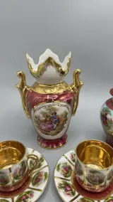 Miniatuur porselein Limoges France Fragonard verzamelset bordeaux en goud – foto 2 – kavel bij De Kringwinkel, Waardamme