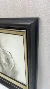 Tekening Huguette vrouwelijk naakt houtskool in kader – foto 3 – kavel bij De Kringwinkel, Waardamme