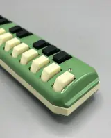 Melodica Hohner Soprano vintage toetsblaasinstrument met etui – foto 6 – kavel bij De Kringwinkel, Waardamme