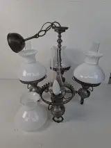 Prachtige Antieke Stijl Hanglamp / Kroonluchter met Opaalglazen Kappen – foto 3 – kavel bij De Kringwinkel, Waardamme
