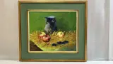 Vintage post-impressionistisch olieverfschilderij – Stilleven met aardewerken kan, appels en pruimen op strobed, gesigneerd Houf. H., 20e eeuw – kavel bij De Kringwinkel, Waardamme