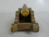 Miniatuur kanon op houten affuit – foto 4 – kavel bij De Kringwinkel, Diest