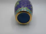 Chinees miniatuur cloisonné vaasje met bloemmotief – foto 5 – kavel bij De Kringwinkel, Diest