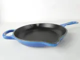 Set van 2 gietijzeren Le Creuset koekenpannen – foto 2 – kavel bij De Kringwinkel, Heverlee