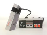 Nintendo Classic Mini Entertainment System met controller in doos – foto 7 – kavel bij De Kringwinkel, Heverlee
