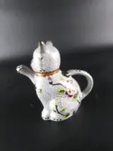 Chinese Cloisonné Theepot – Zittende Kat met bloemenmotief – foto 4 – kavel bij De Kringwinkel, Heverlee