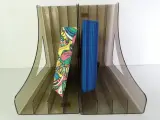Vintage vinylopbergset met koffer, platenrekken en platenalbums – foto 2 – kavel bij De Kringwinkel, Heverlee