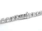 Witgouden tennisarmband met briljant geslepen diamanten – foto 5 – kavel bij Onlineveilingmeester