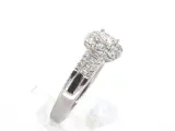 Platina ring met een natuurlijke prinses en briljant geslepen diamanten – foto 3 – kavel bij Onlineveilingmeester