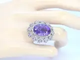 Ring met een grote ovaal geslepen amethist, witte diamanten en roze toermalijnen – foto 2 – kavel bij Onlineveilingmeester