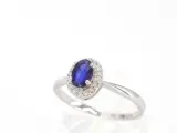Witgouden entourage ring met diamanten en saffier – foto 4 – kavel bij Onlineveilingmeester