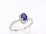Witgouden entourage ring met diamanten en saffier – foto 5 – kavel bij Onlineveilingmeester