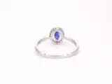 Witgouden entourage ring met diamanten en saffier – foto 7 – kavel bij Onlineveilingmeester