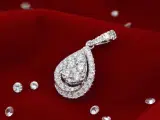 Witgouden hanger met diamanten pear shape, excl. ketting – foto 2 – kavel bij Onlineveilingmeester