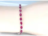 Witgouden tennisarmband met diamanten en robijn – foto 2 – kavel bij Onlineveilingmeester