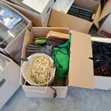 2x Pallet met diversen; Sfeerartikelen, kantoorbenodigdheden, multimedia – foto 3 – kavel bij Onlineveilingmeester, Raalte