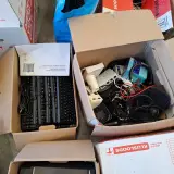 2x Pallet met diversen; Sfeerartikelen, kantoorbenodigdheden, multimedia – foto 7 – kavel bij Onlineveilingmeester, Raalte