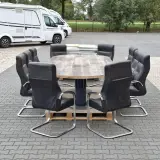 Vergadertafel met 10x stoel en ca. 70 m² laminaatvloer – foto 2 – kavel bij Onlineveilingmeester, Raalte
