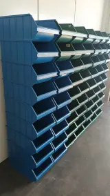 Ca. 63x Grote Magazijnbakken, Overtoom, Groen/blauw – foto 3 – kavel bij Onlineveilingmeester, Raalte