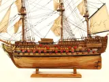 HMS VICTORY 1765 - indrukwekkend handgemaakt houten zeilschip - 75 cm - maritiem verzamelobject – foto 3 – kavel bij De Kringwinkel, Antwerpen