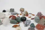 Lot kristallen en mineralen – foto 7 – kavel bij De Kringwinkel, Brecht