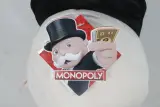 Mr. Monopoly knuffel – foto 5 – kavel bij De Kringwinkel, Brecht