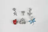 Pandora armband met diverse bedels – foto 3 – kavel bij De Kringwinkel, Brecht