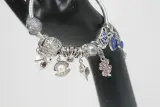 Pandora armband met diverse bedels – foto 4 – kavel bij De Kringwinkel, Brecht