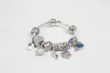Pandora armband met diverse bedels – foto 5 – kavel bij De Kringwinkel, Brecht