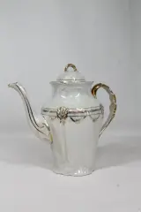 Vintage porseleinen koffie- en theeservies – foto 2 – kavel bij De Kringwinkel, Brecht