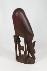 Handgesneden Afrikaans houten beeldje: grazende antilope met jong – foto 2 – kavel bij De Kringwinkel, Brecht