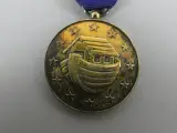Medaille voor uitzonderlijke dienst aan dierenbescherming in Europa – foto 2 – kavel bij De Kringwinkel, Diest