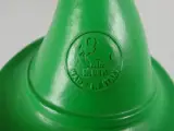 Vintage plastic beeldje van een jongen met groene hoed – foto 6 – kavel bij De Kringwinkel, Diest