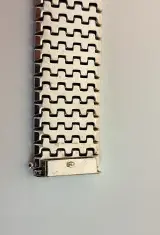 Zilverkleurige armband met schakelpatroon – foto 4 – kavel bij De Kringwinkel, Aalst