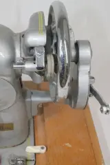 Vintage Ardona naaimachine – foto 4 – kavel bij De Kringwinkel, Brecht