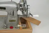 Vintage Ardona naaimachine – foto 5 – kavel bij De Kringwinkel, Brecht