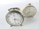 Partij van 14 vintage wekkerklokken + Philips wandklok – foto 7 – kavel bij De Kringwinkel, Heverlee
