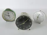 Partij van 14 vintage wekkerklokken + Philips wandklok – foto 9 – kavel bij De Kringwinkel, Heverlee