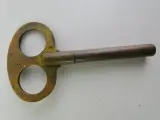 Grote partij mechanische opwindsleutels (Klokken & Speelgoed) – foto 16 – kavel bij De Kringwinkel, Heverlee