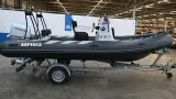 RIB rubberboot met Honda BF100BA en Itrailer geremde boottrailer, Brig, Navigator 570 – foto 10 – kavel bij Domeinen Roerende Zaken, Hoogeveen