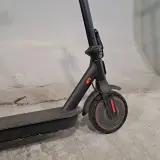 Elektrische step, E9 Pro, 2025 – foto 9 – kavel bij Domeinen Roerende Zaken, Groningen
