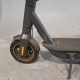 Elektrische step, Ninebot, Max G2, 2024 – foto 3 – kavel bij Domeinen Roerende Zaken, Groningen
