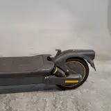 Elektrische step, Ninebot, Max G2, 2024 – foto 4 – kavel bij Domeinen Roerende Zaken, Groningen