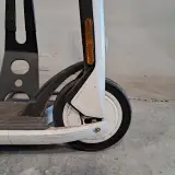 Elektrische step, Ninebot, Air TE5E – foto 11 – kavel bij Domeinen Roerende Zaken, Groningen